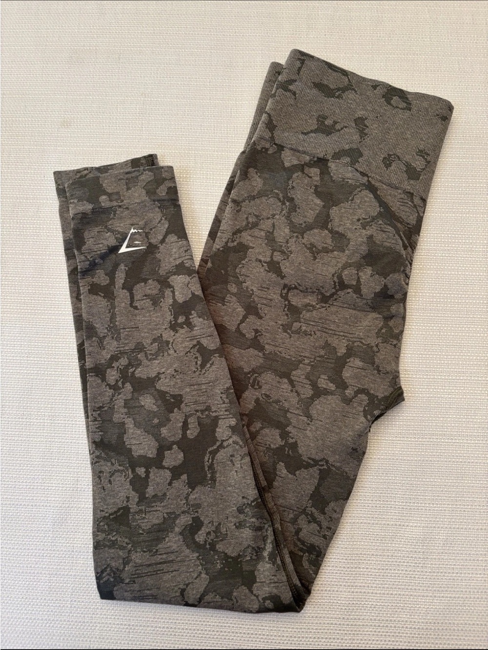 Gymshark XS Adapt Camo Seamless High Waist Leggings Scrunch Bum Gray
